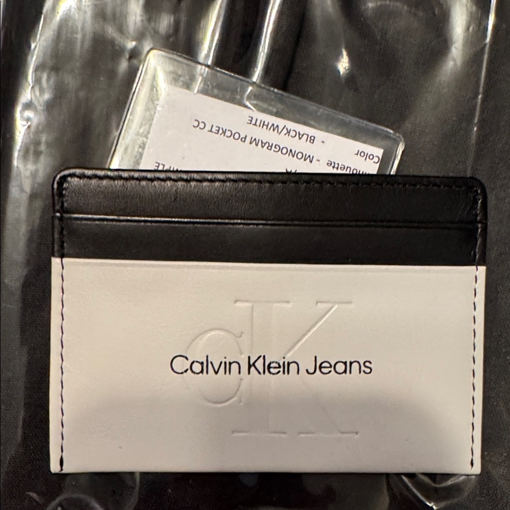 CALVIN KLEIN  COW LEATHER Two-tone POCKET ID CC HOLDER NEW w tags ✅